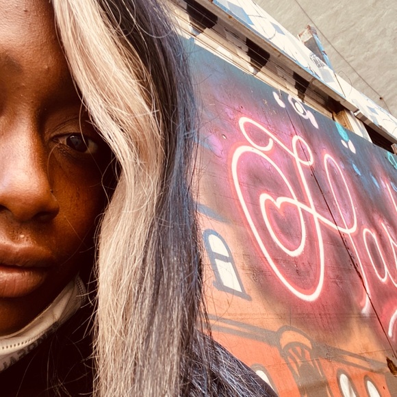 Meet your Posher, Kai - Picture 3 of 3